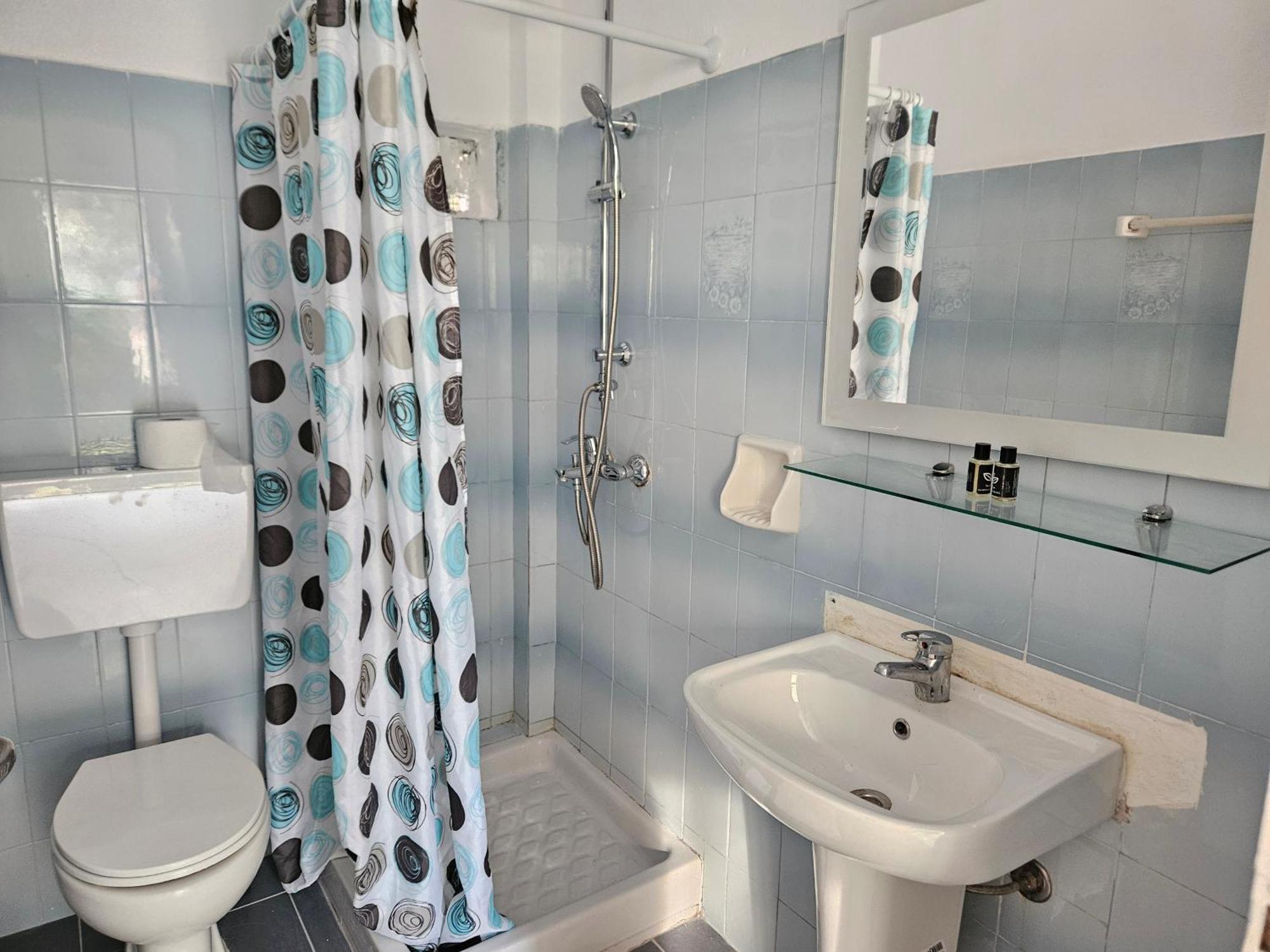 Lora Studios Ипсос Экстерьер фото